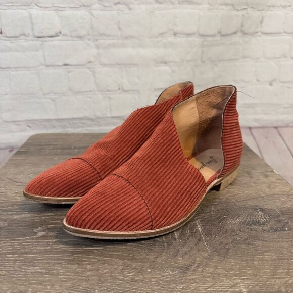 Free People Royale Rust Red Corduroy Booties size 37 - Picture 1 of 9